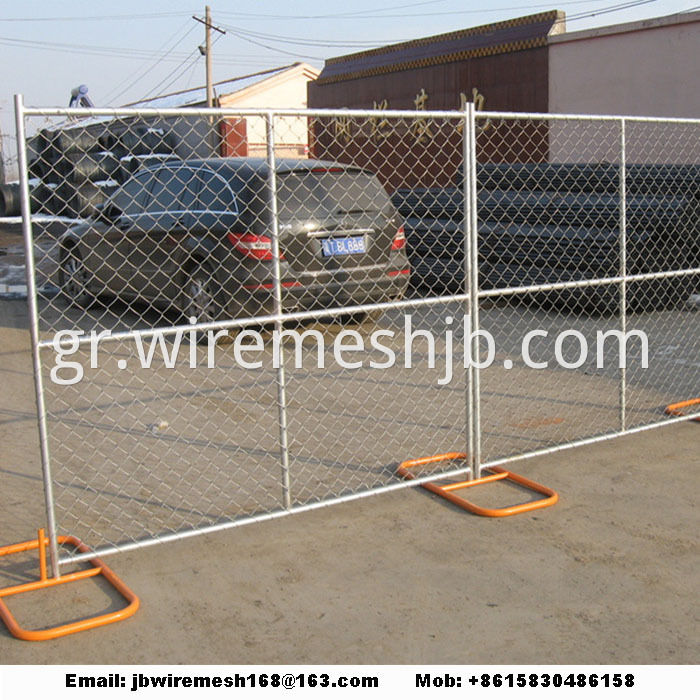 Chain link temporary fence